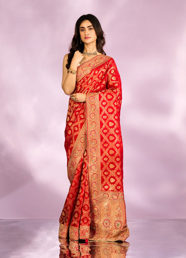 Mohey Women Flaming Red Elegance Saree