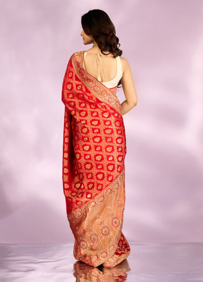 Mohey Women Flaming Red Elegance Saree