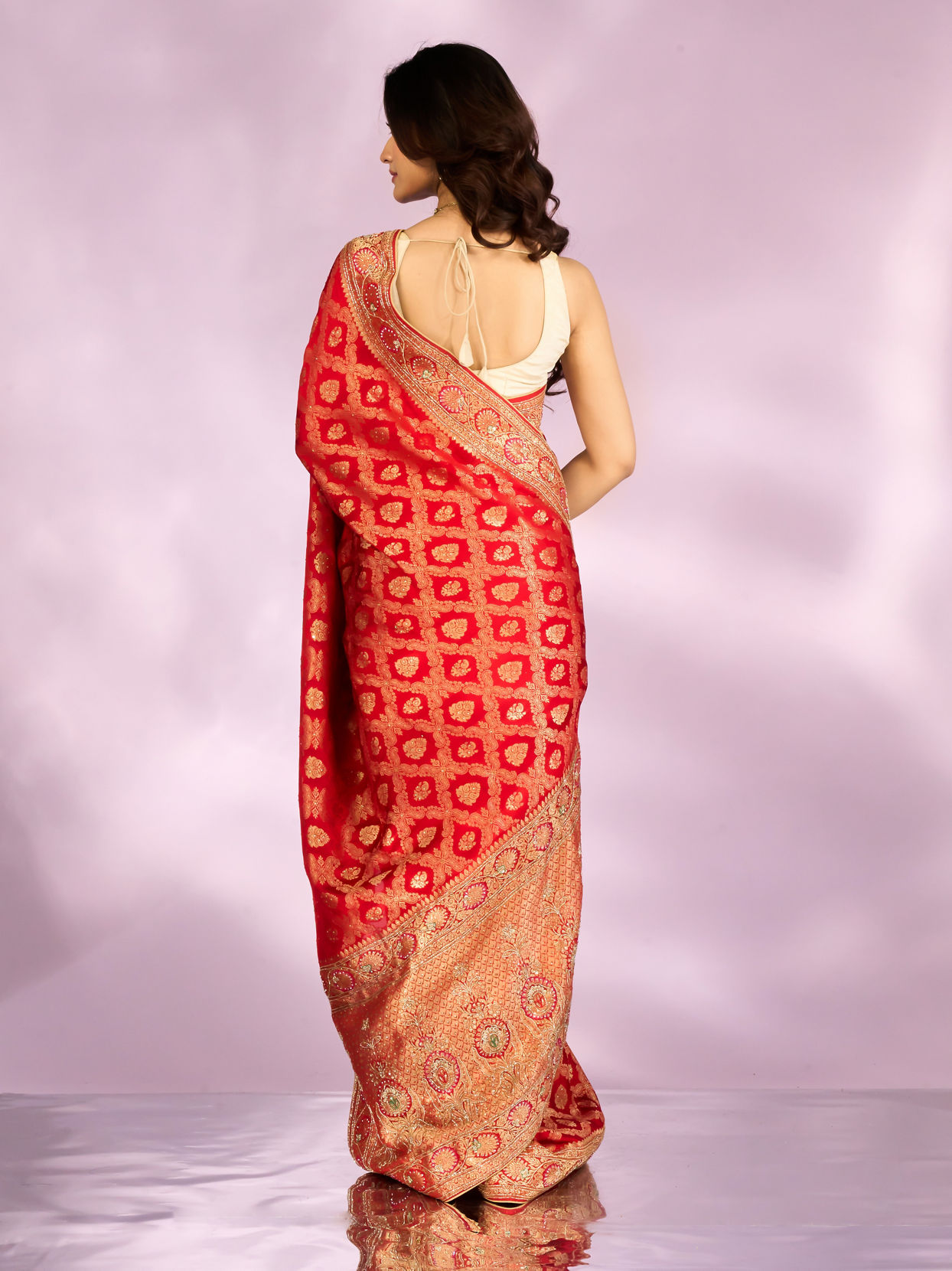 Mohey Women Flaming Red Elegance Saree
