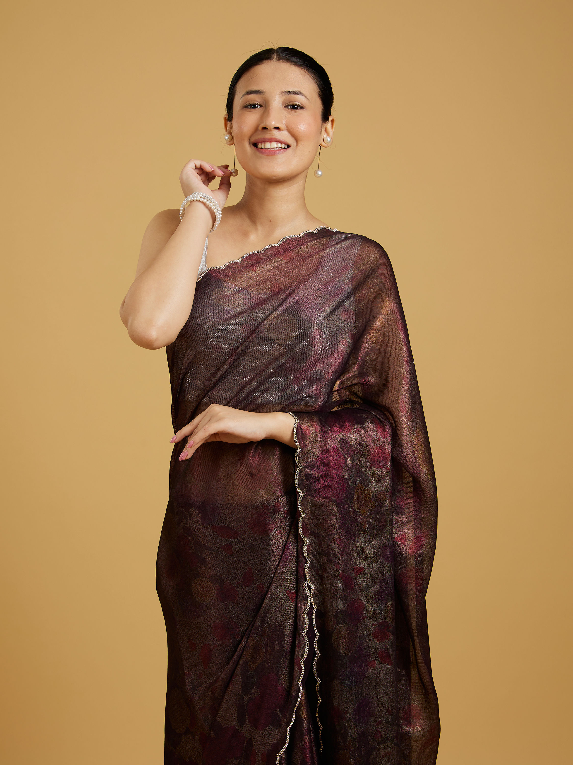 Mohey Women Enchant Wine Chinon Saree