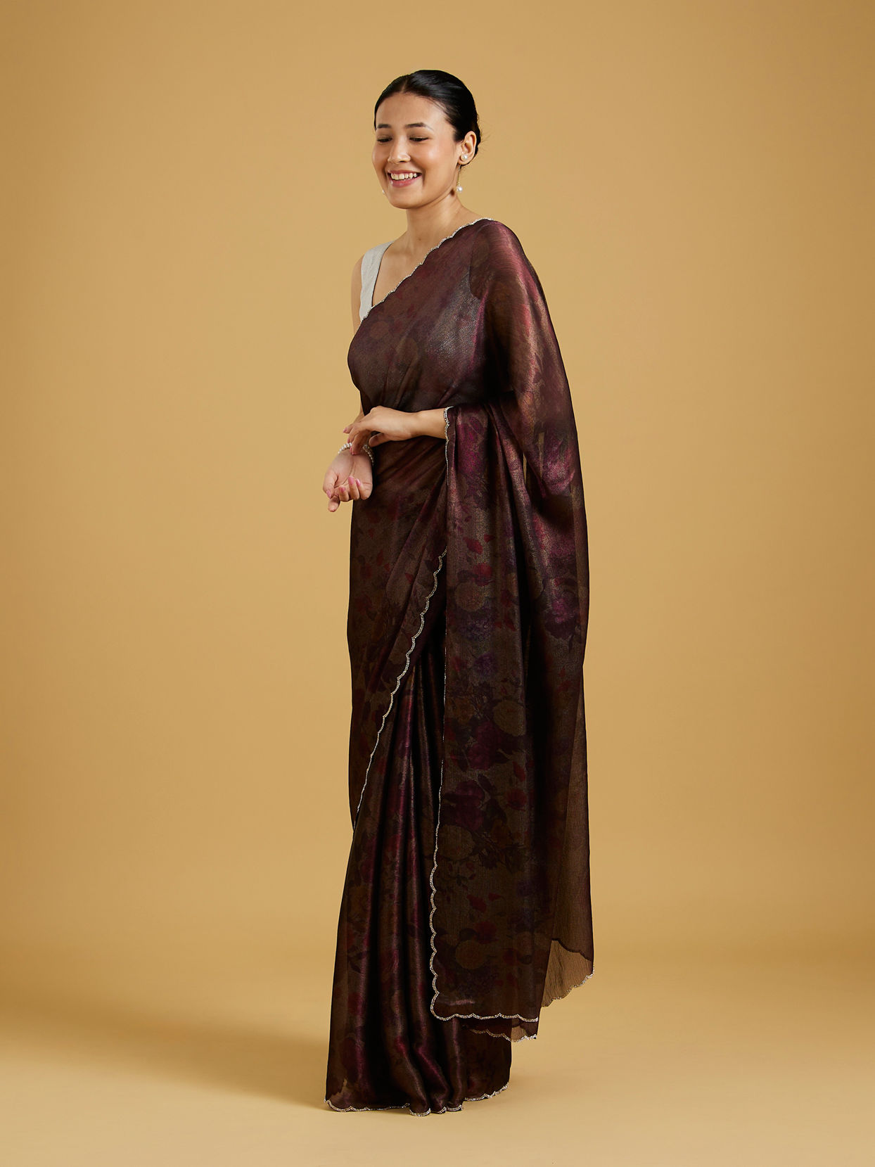 Mohey Women Enchant Wine Chinon Saree image number 2