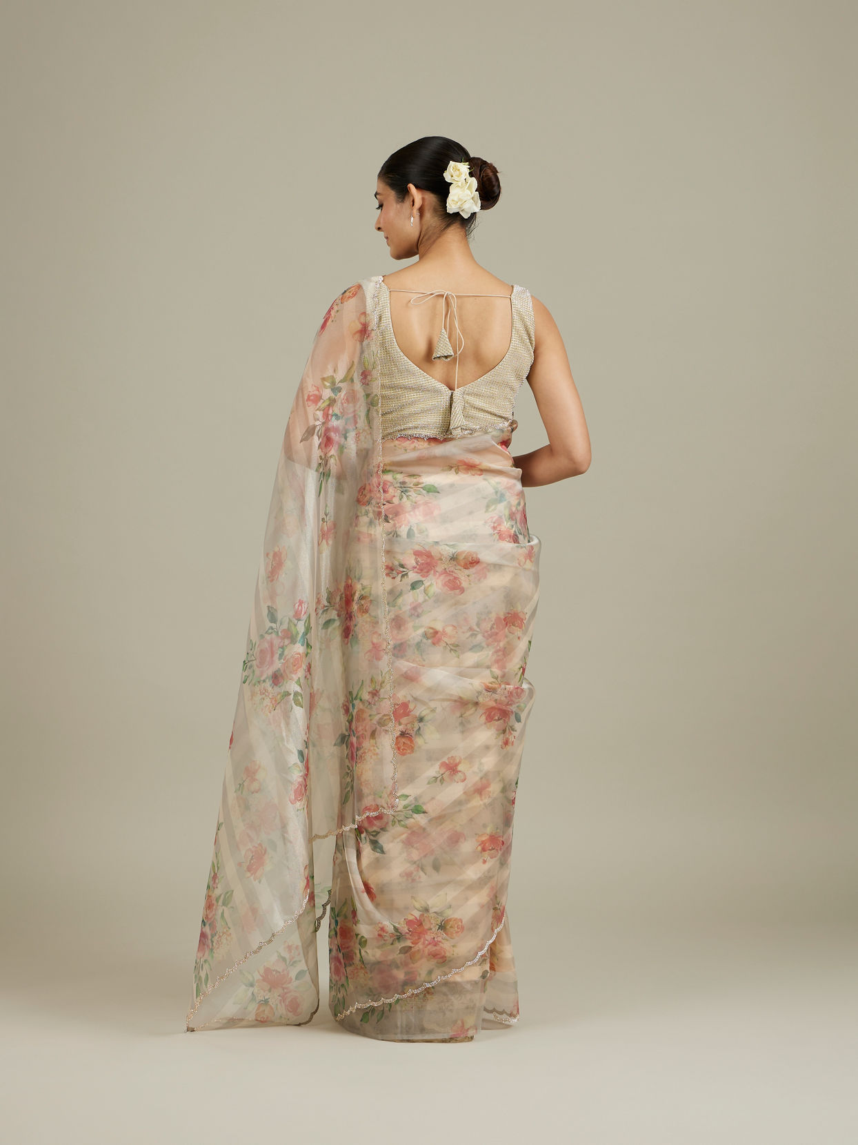 Mohey Women Soft Cream Floral Printed Saree with Scalloped Rhinestone Border