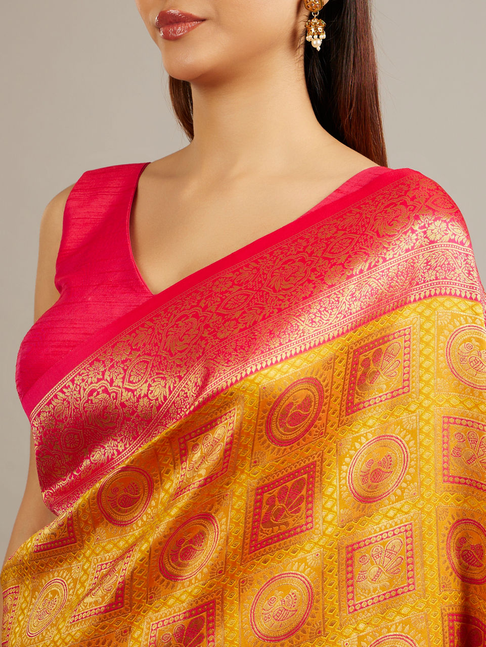 Mohey Women Mustard Yellow Jaal Patterned Saree with Square Motifs And Bel Buti Borders