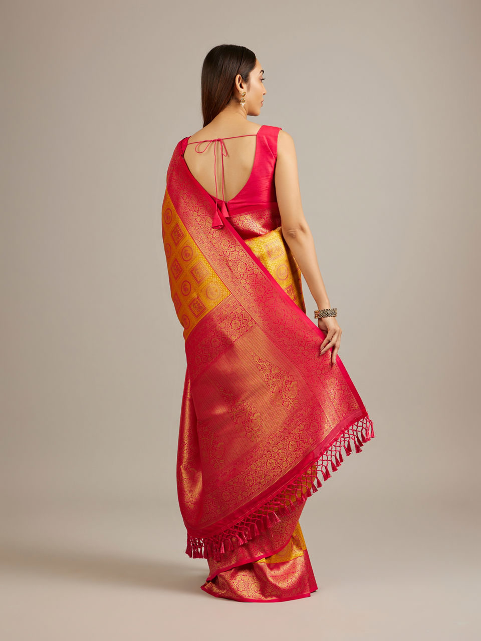 Mohey Women Mustard Yellow Jaal Patterned Saree with Square Motifs And Bel Buti Borders