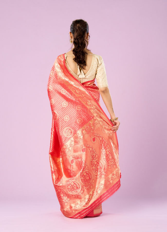 Mohey Women Pink Festive Delight Saree