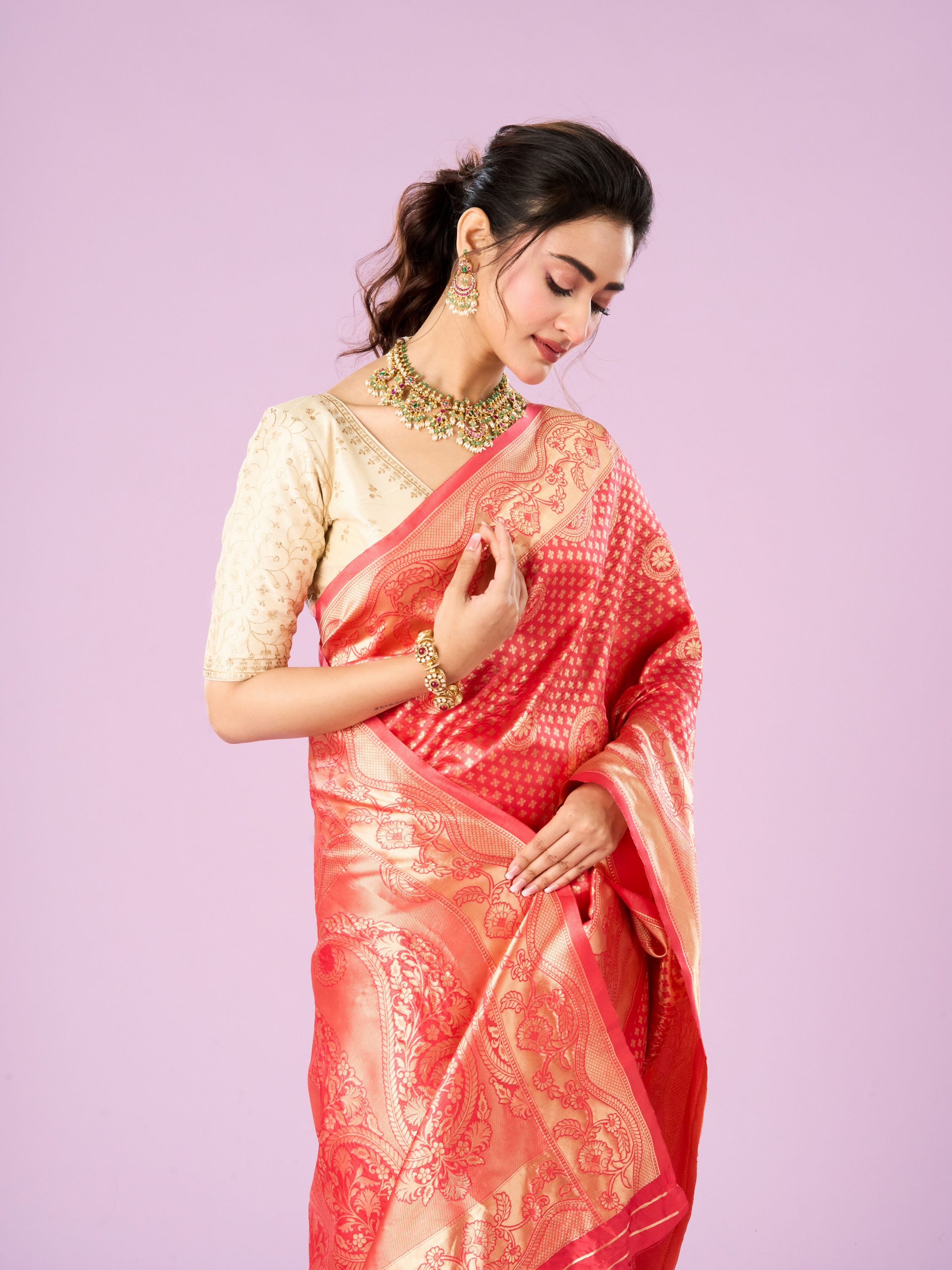 Mohey Women Pink Festive Delight Saree