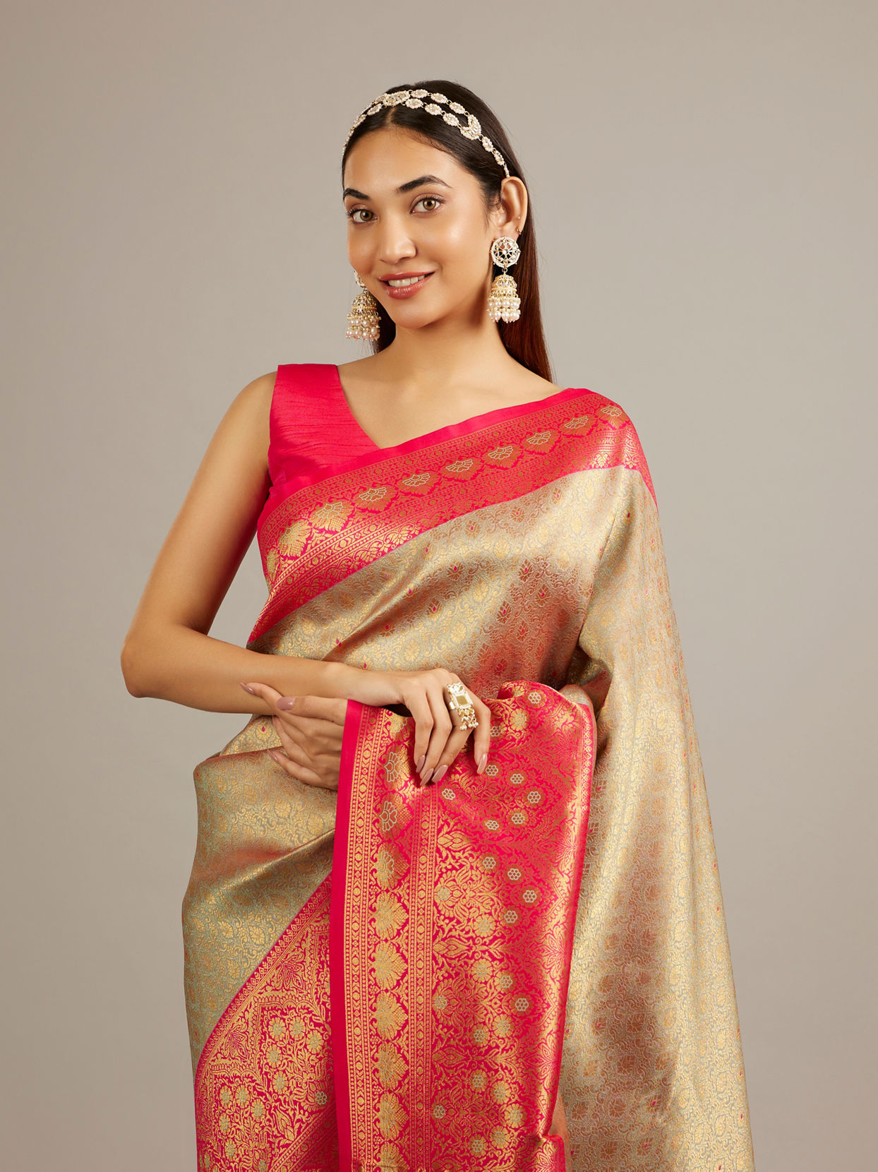 Mohey Women Ash Grey Buta Jaal Patterned Saree with Intricate Floral Border