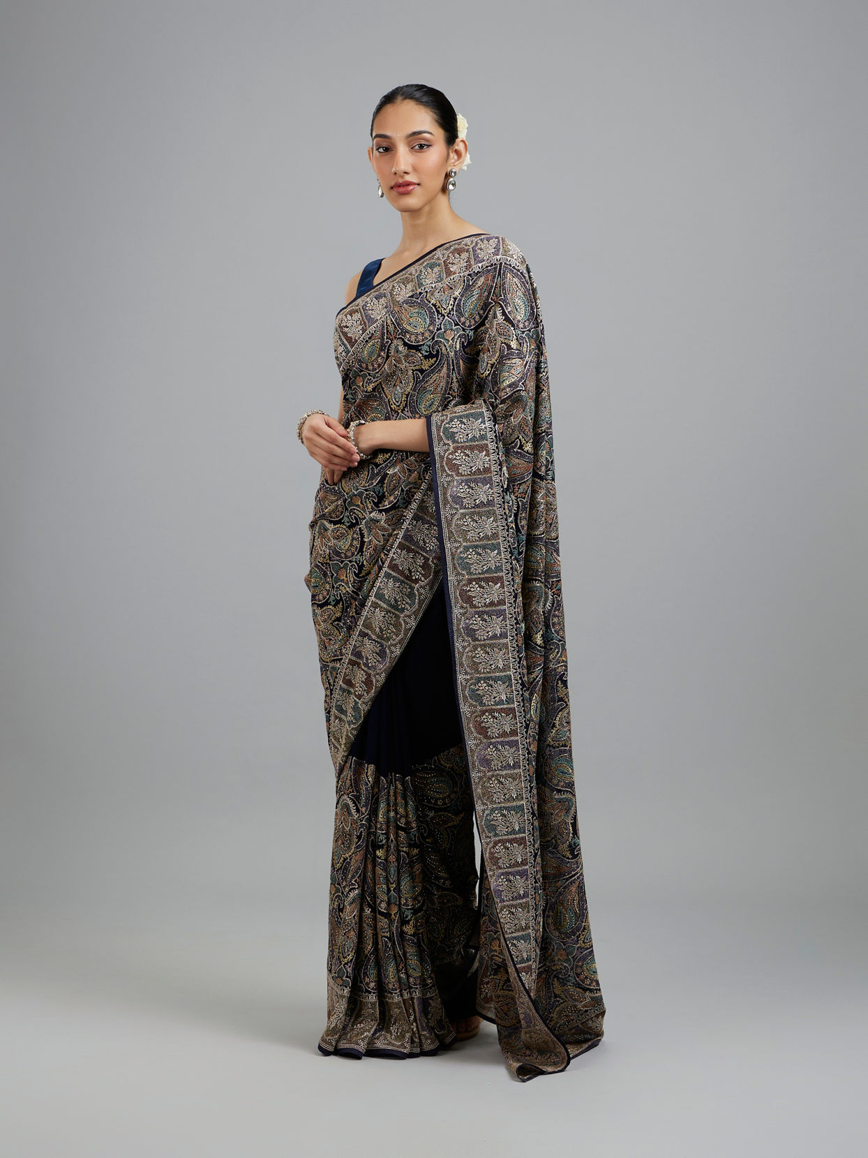 Mohey Women Indigo Blue Georgette Festive Saree