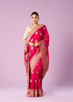 Mohey Women Gorgeous Pink Elegance Saree