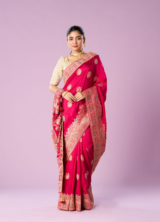 Mohey Women Gorgeous Pink Elegance Saree