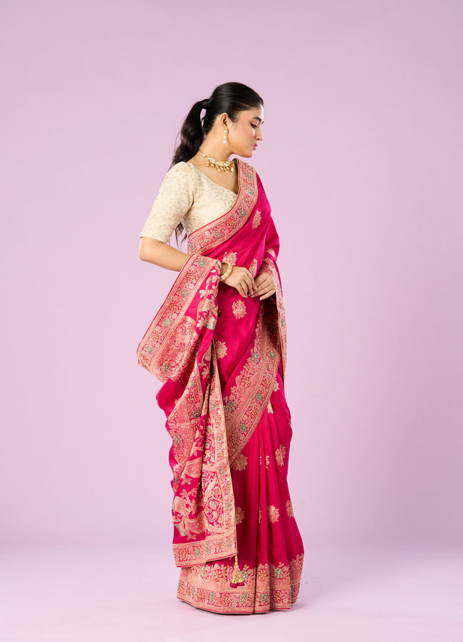 Mohey Women Gorgeous Pink Elegance Saree