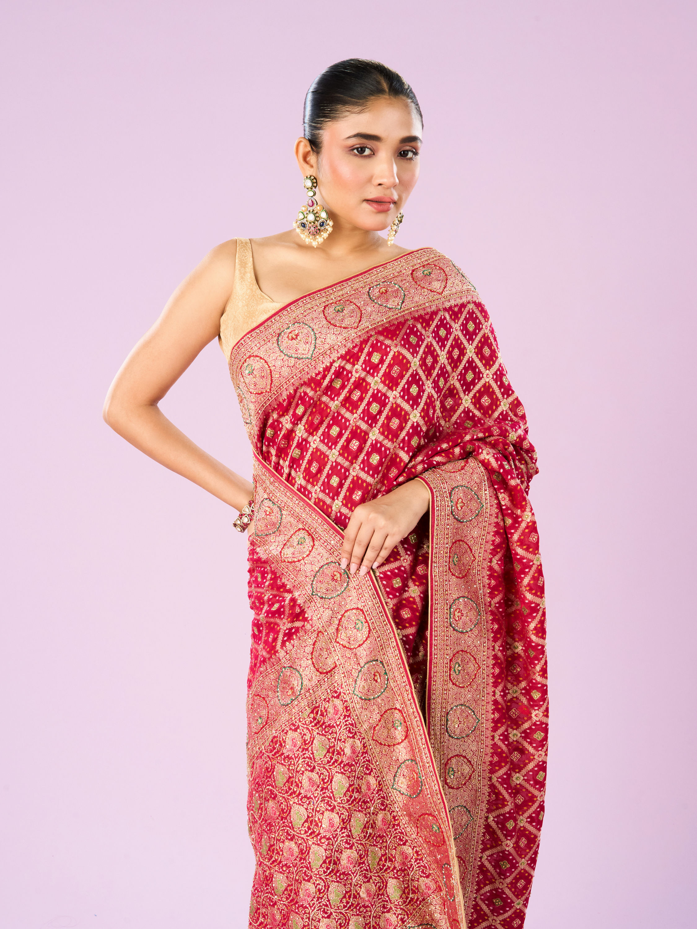Mohey Women Pink Radiance Traditional Saree