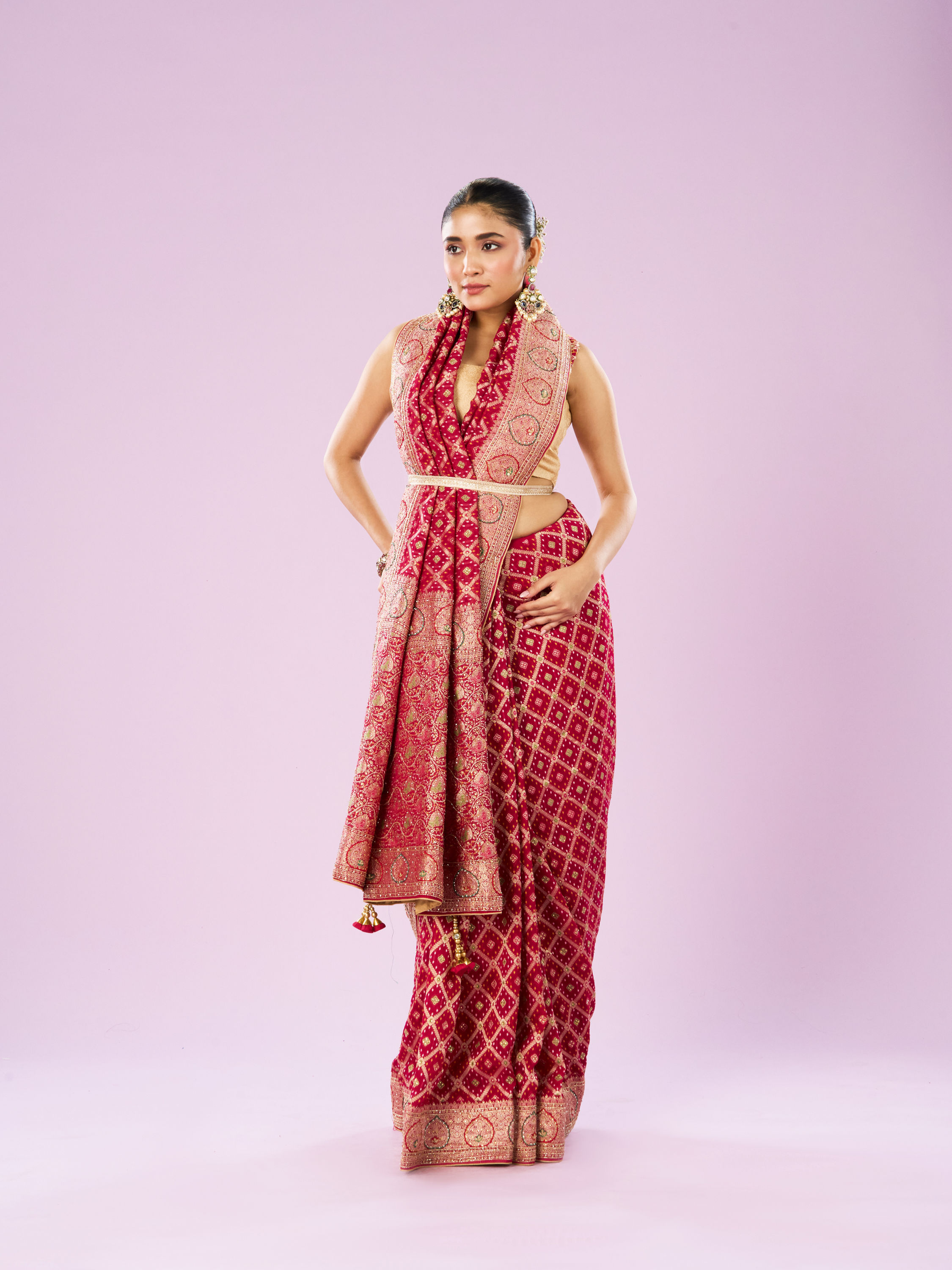 Mohey Women Pink Radiance Traditional Saree