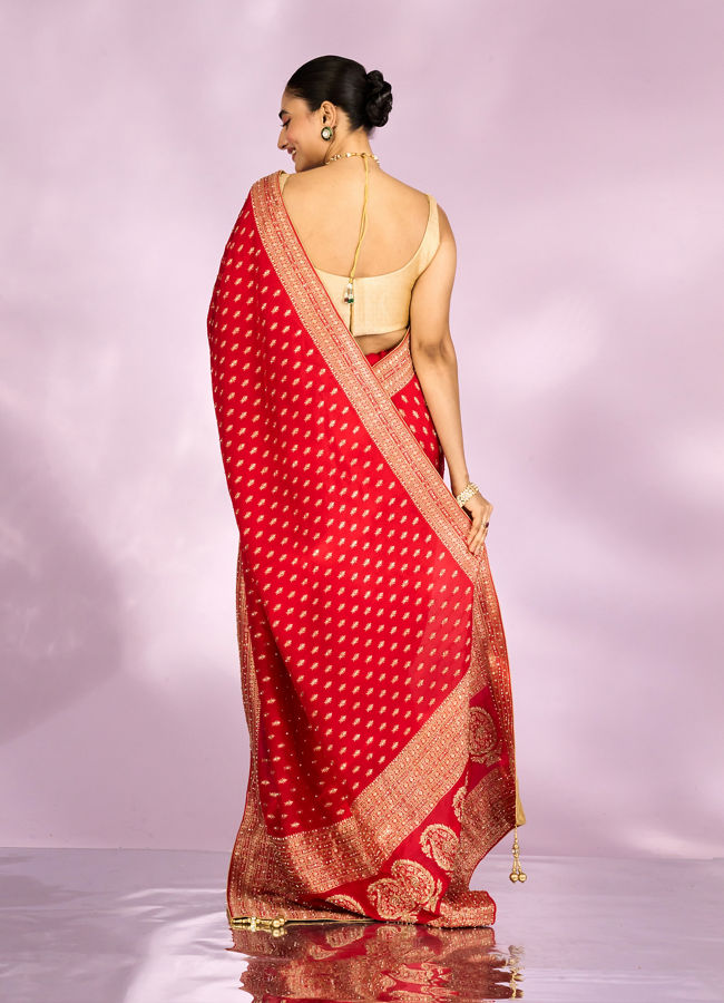 Mohey Women Radiant Red Elegance Saree