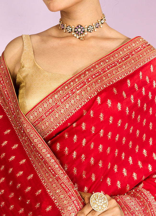 Mohey Women Radiant Red Elegance Saree