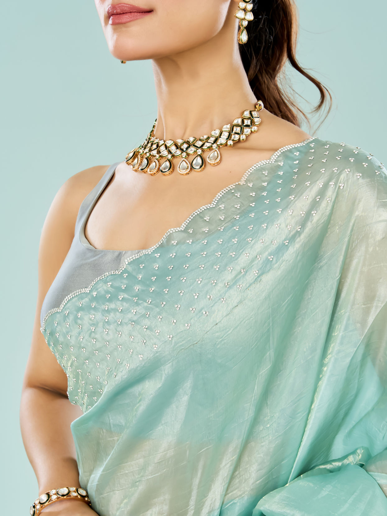 Mohey Women Emerald Allure Organza Saree