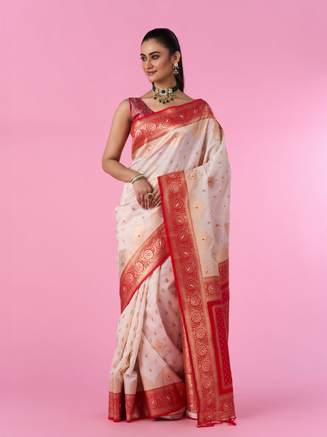 Mohey Women Elegant Cream Red Saree