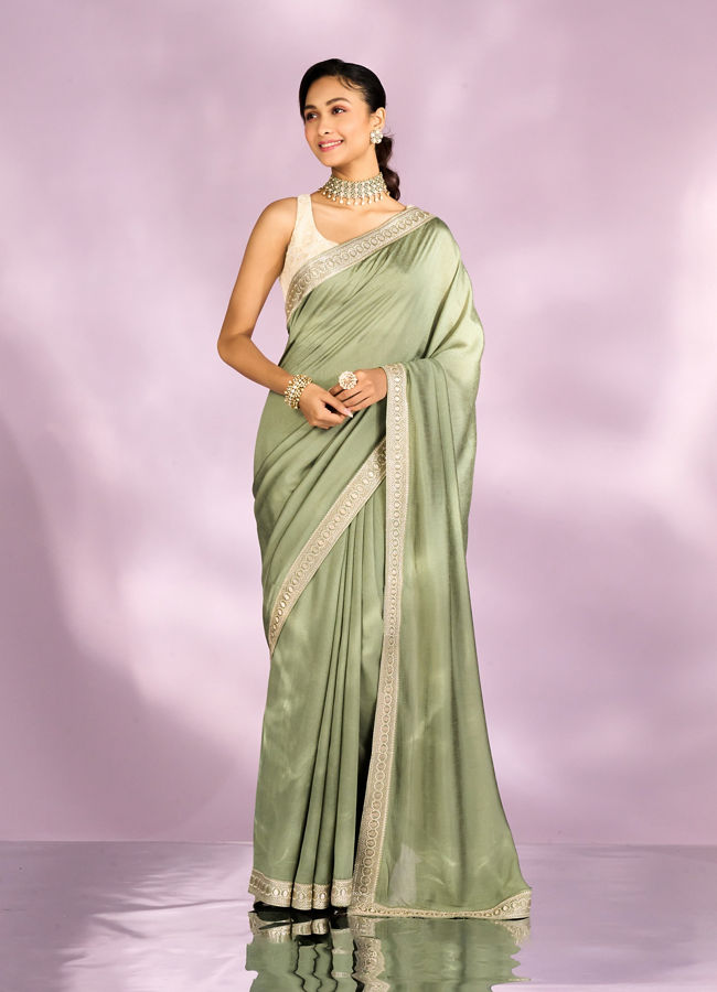 Mohey Women Emerald Elegance Saree