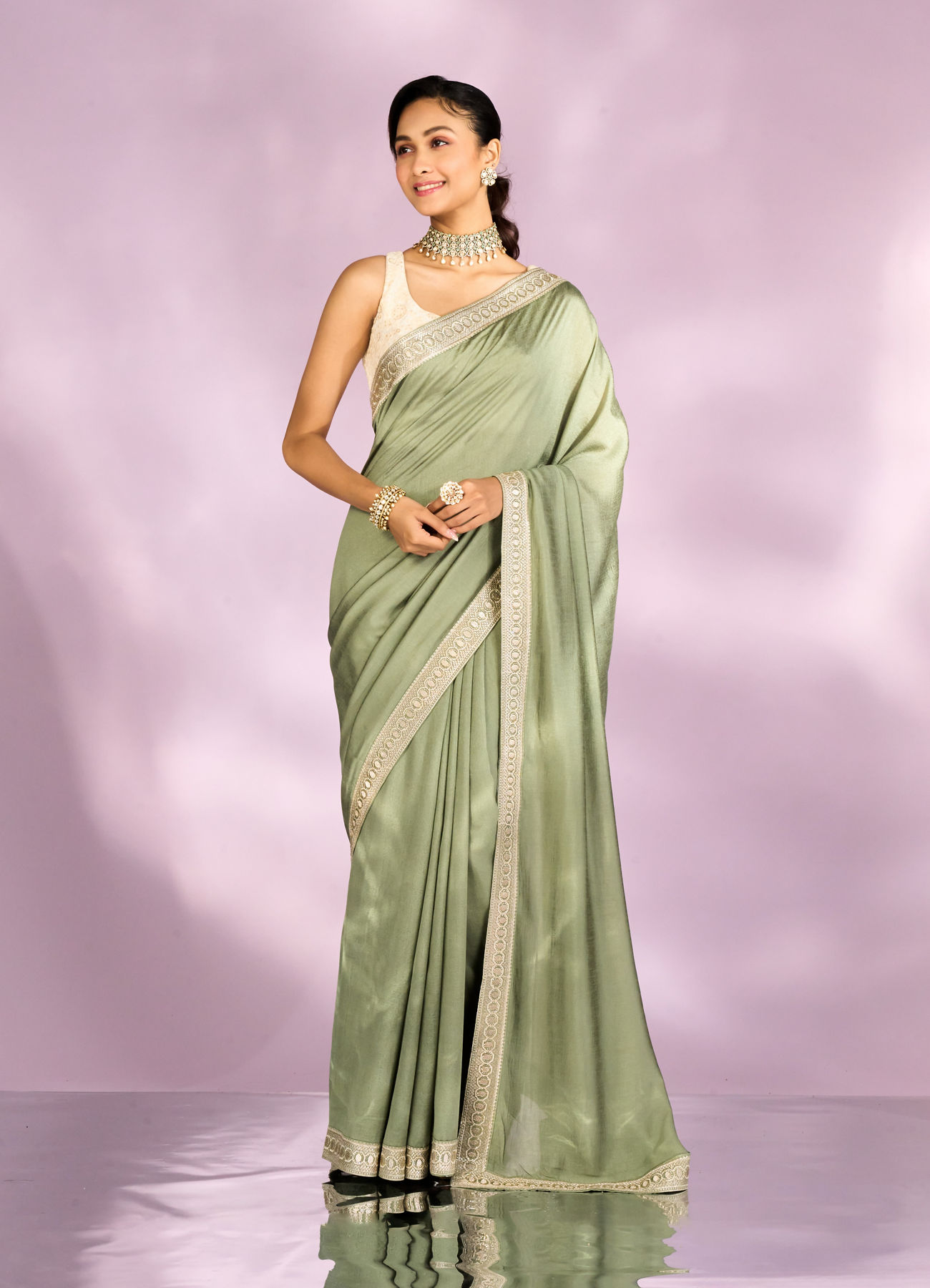 Mohey Women Emerald Elegance Saree