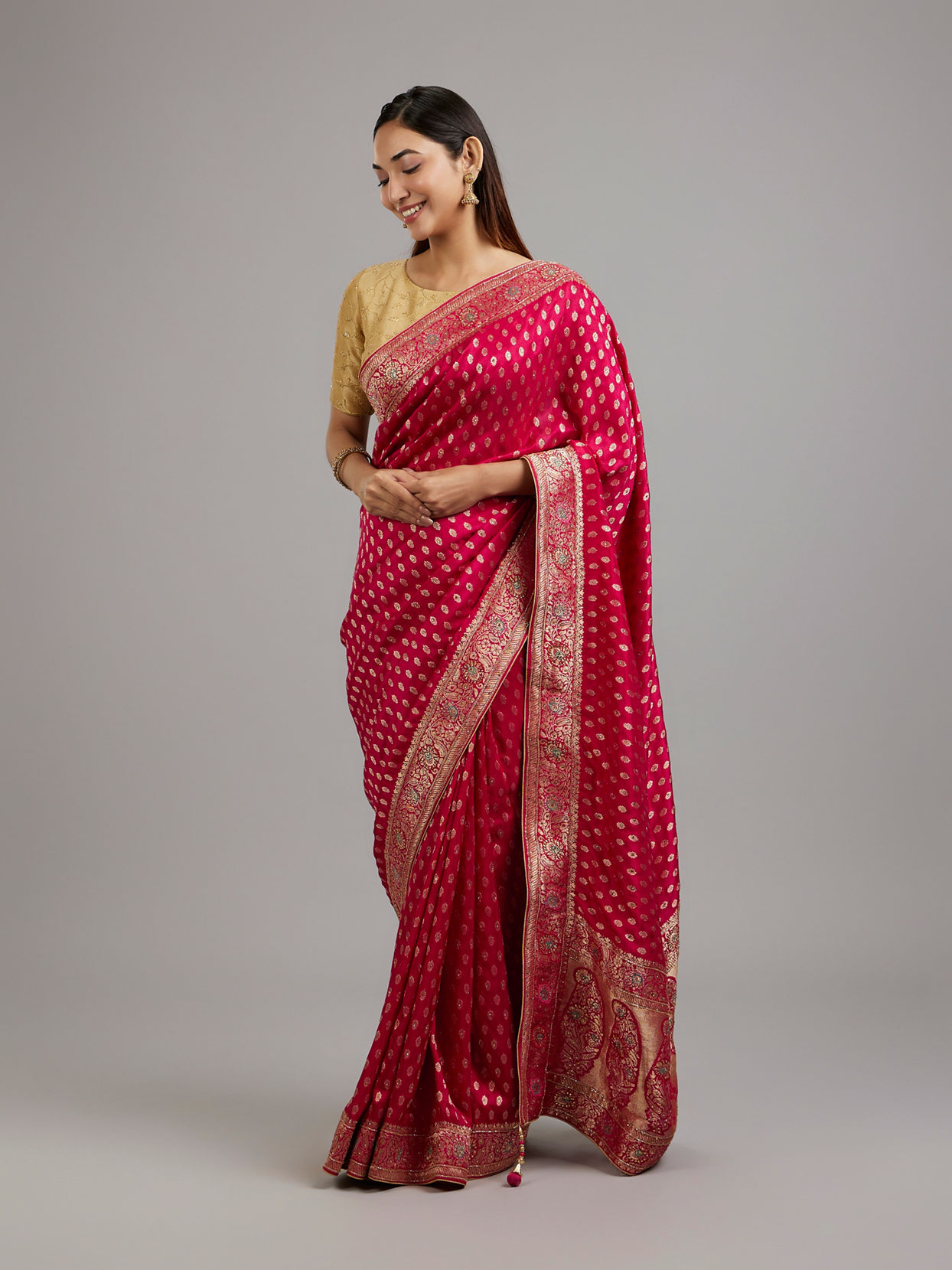 Mohey Women Radiant Rani Pink Saree