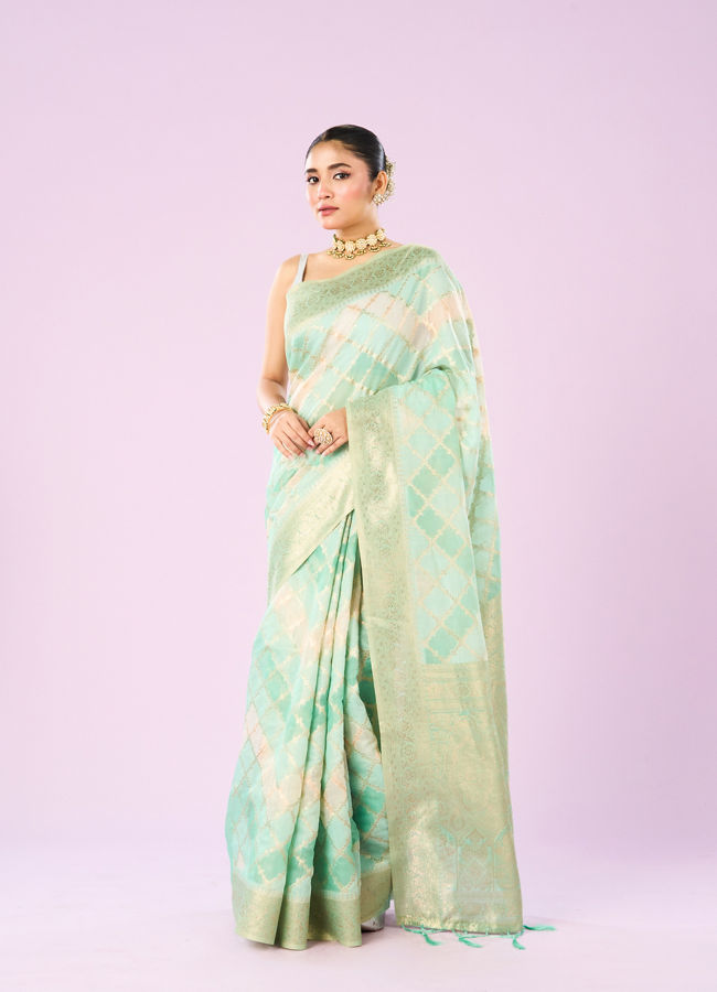 Mohey Women Sea Green Finery Saree