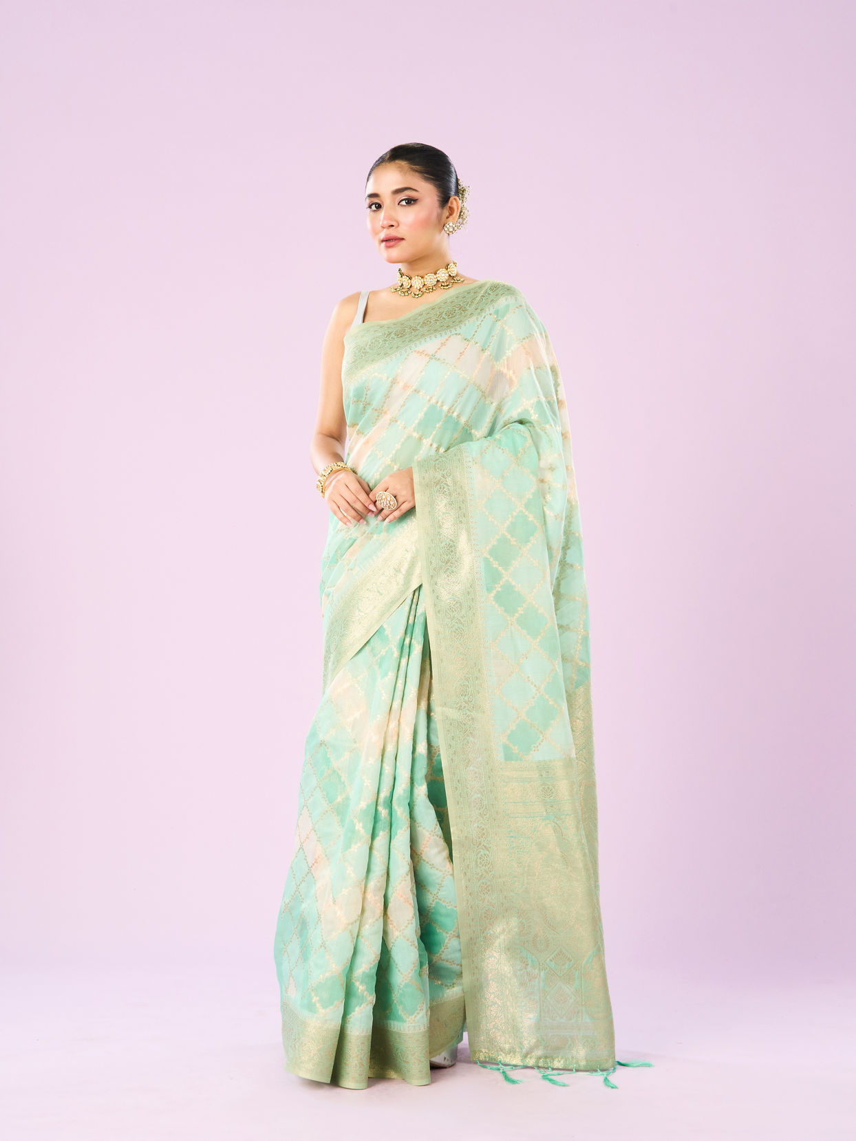 Mohey Women Sea Green Finery Saree