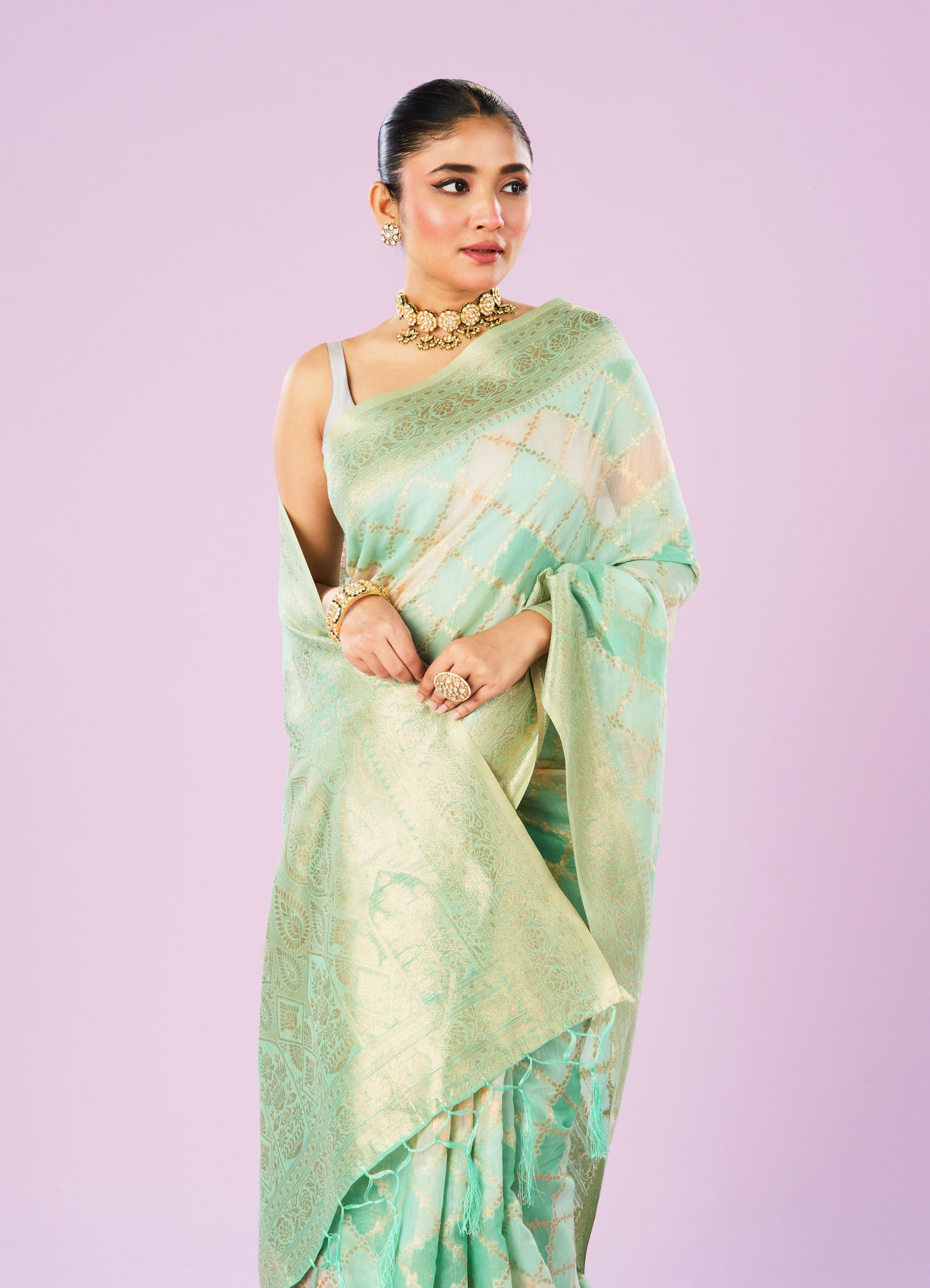 Mohey Women Sea Green Finery Saree