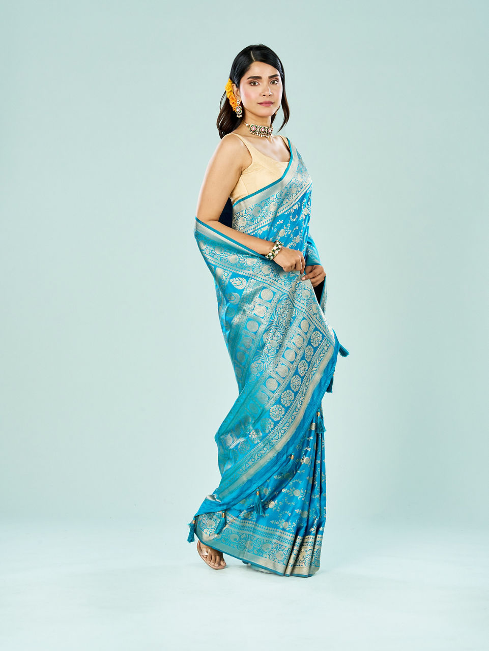 Mohey Women Sapphire Serenity Saree