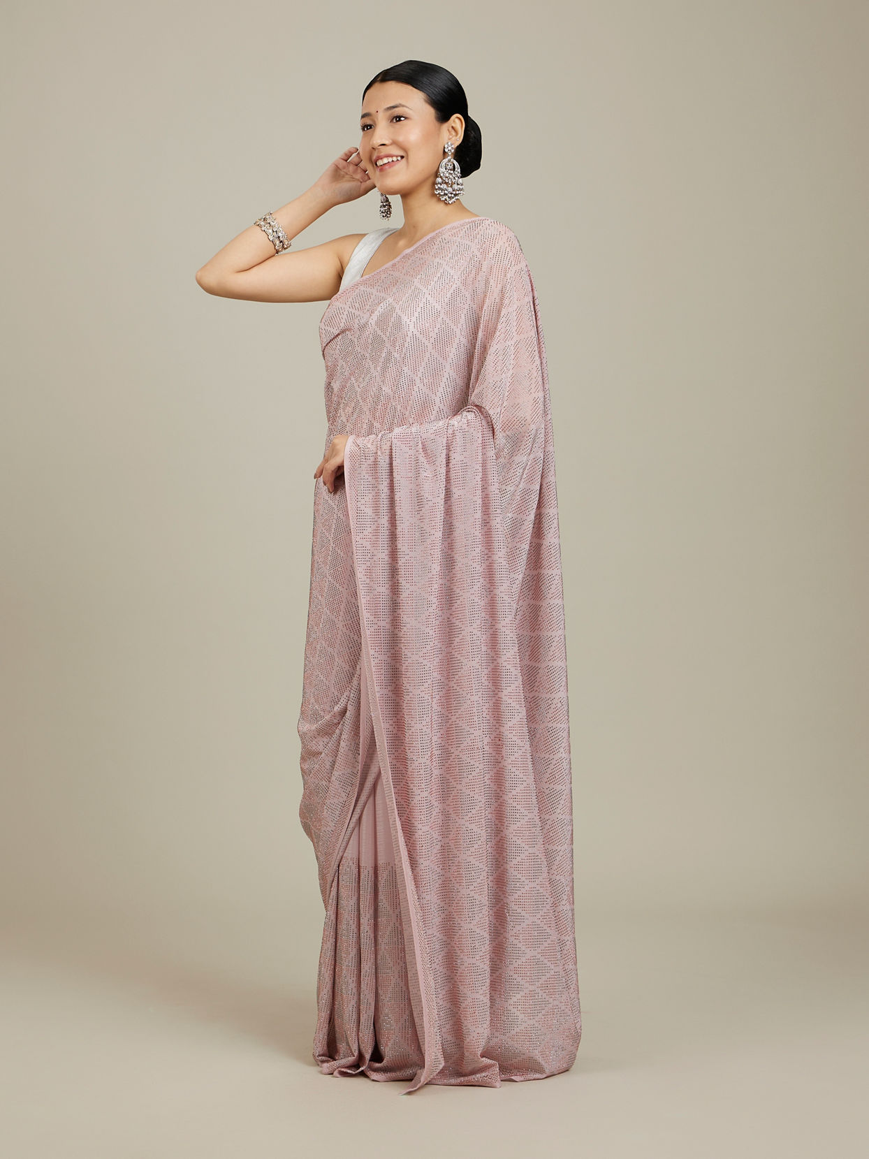 Mohey Women Enchanting Pink Chinon Saree