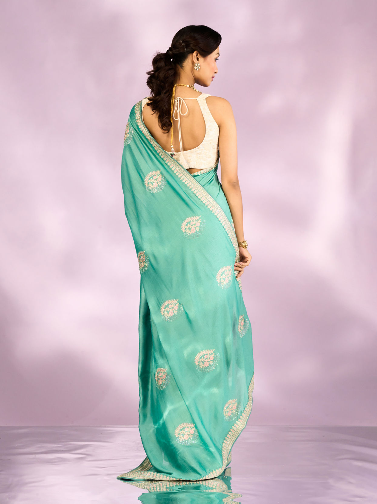 Mohey Women Enchanting Sea Green Saree