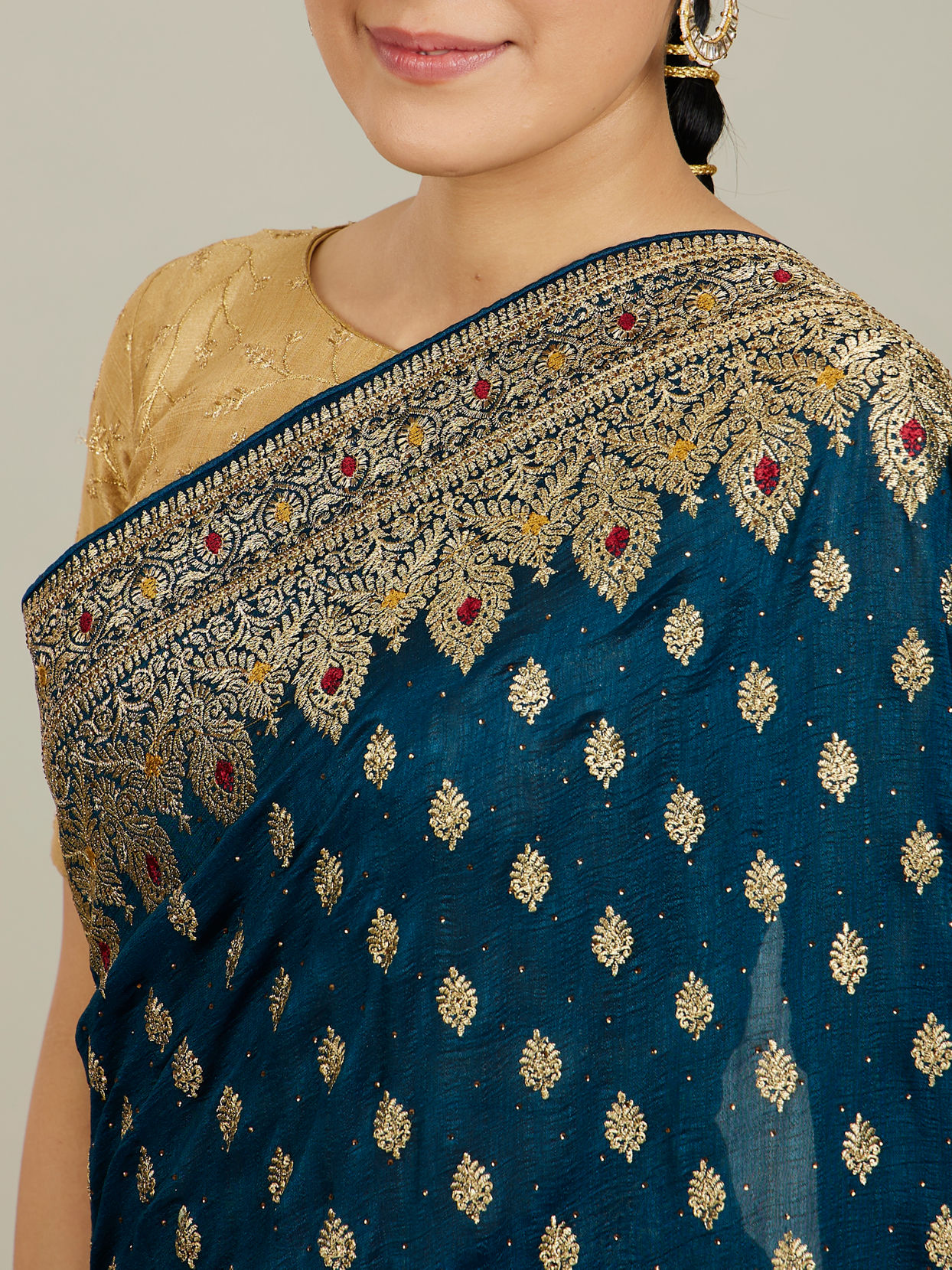 Mohey Women Ethereal Blue Elegant Saree image number 3