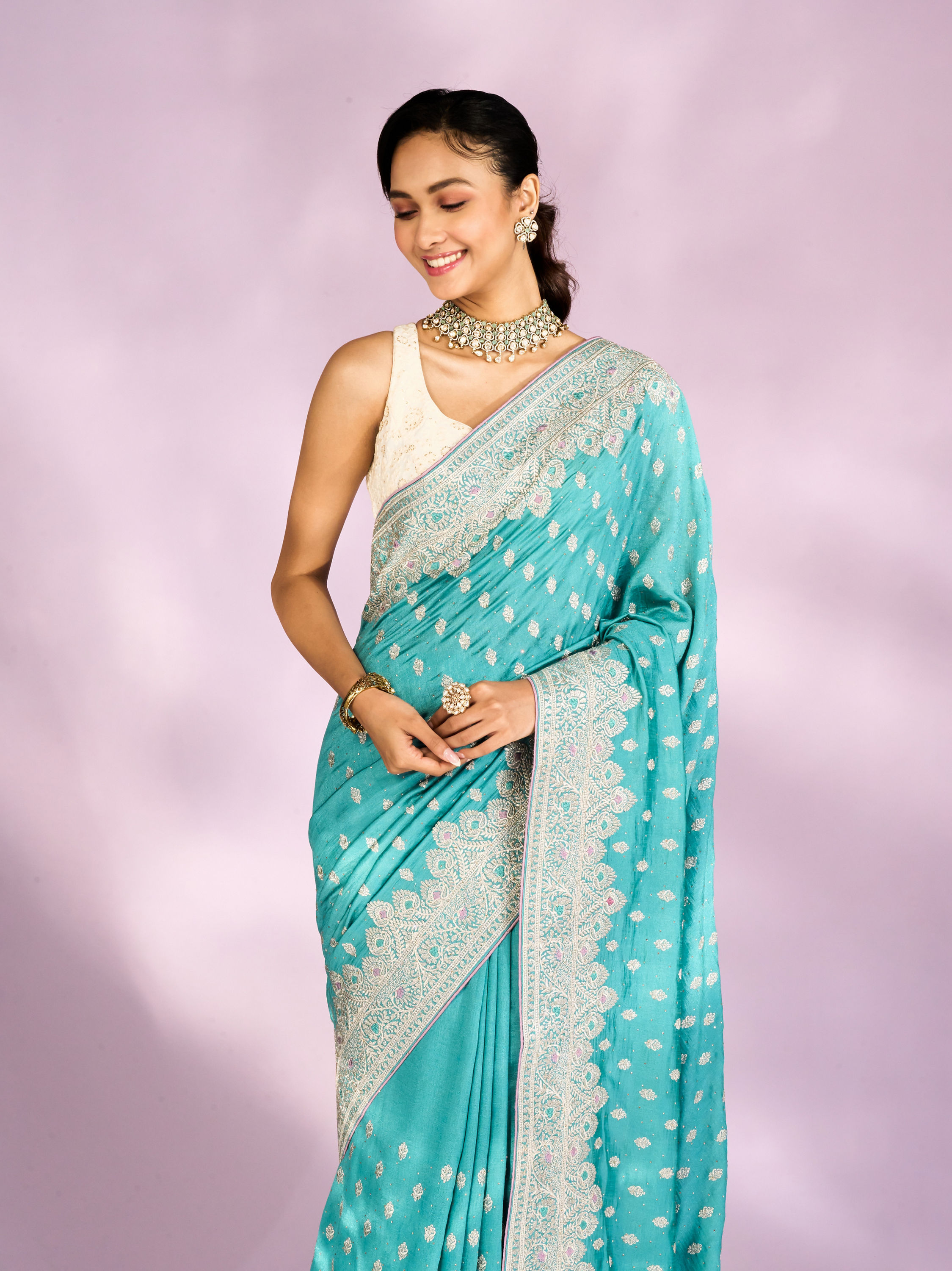 Mohey Women Exquisite Light Blue Saree