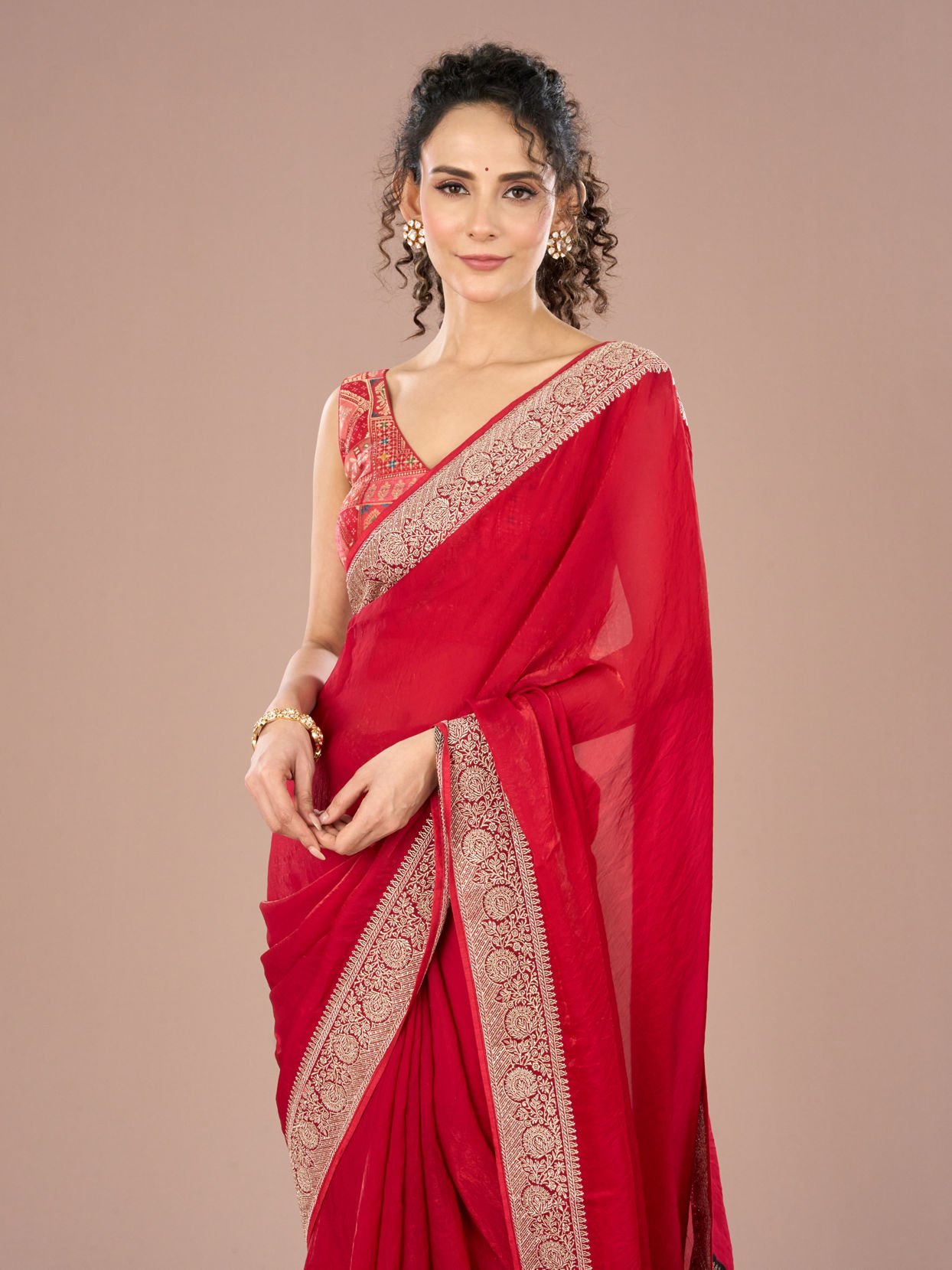 Mohey Women Red Radiance Satin Saree