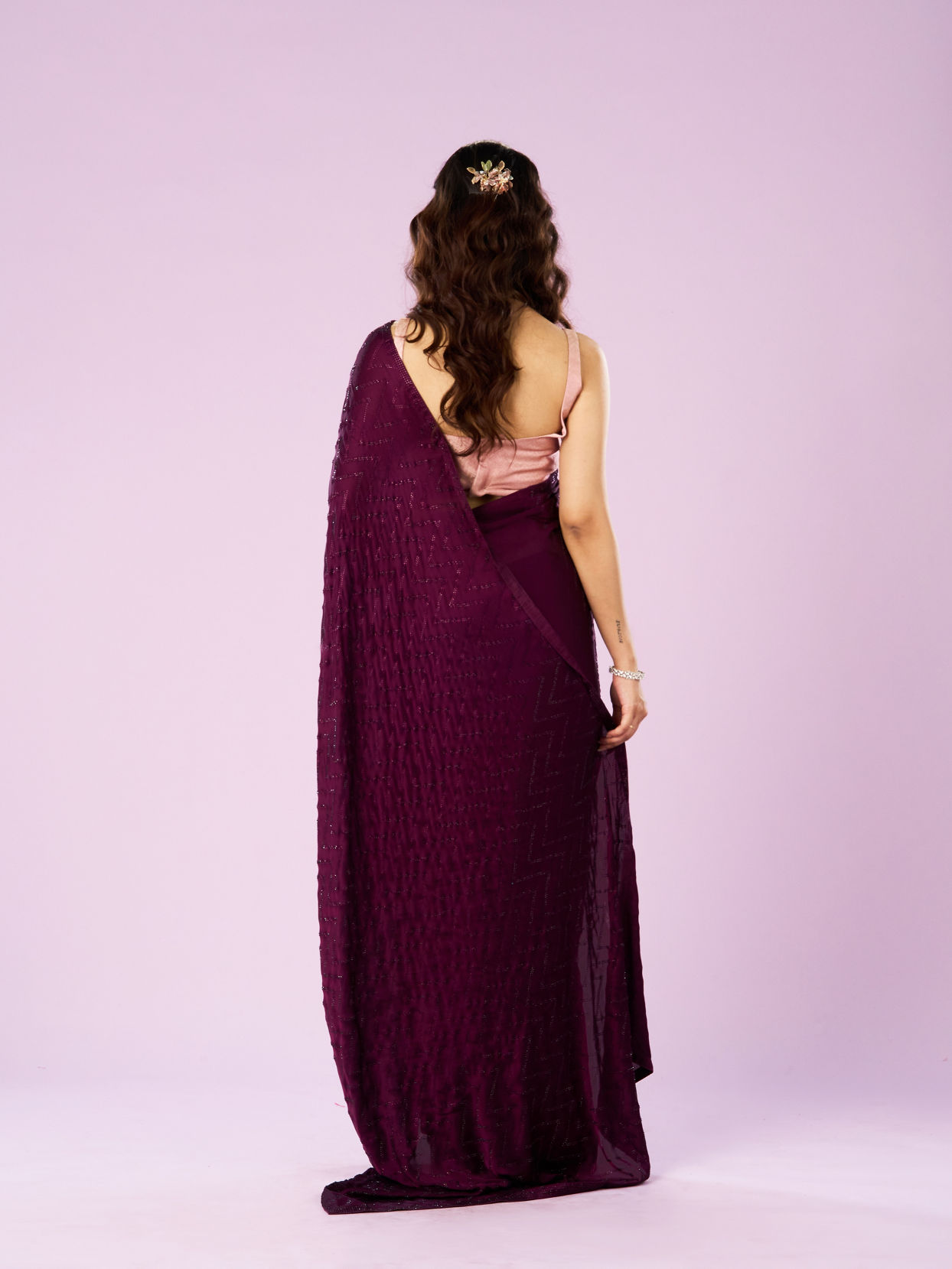 Mohey Women Elegant Wine Satin Saree