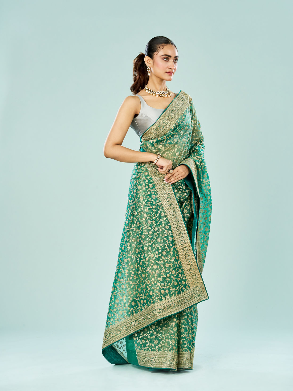 Mohey Women Emerald Enchantress Organza Saree