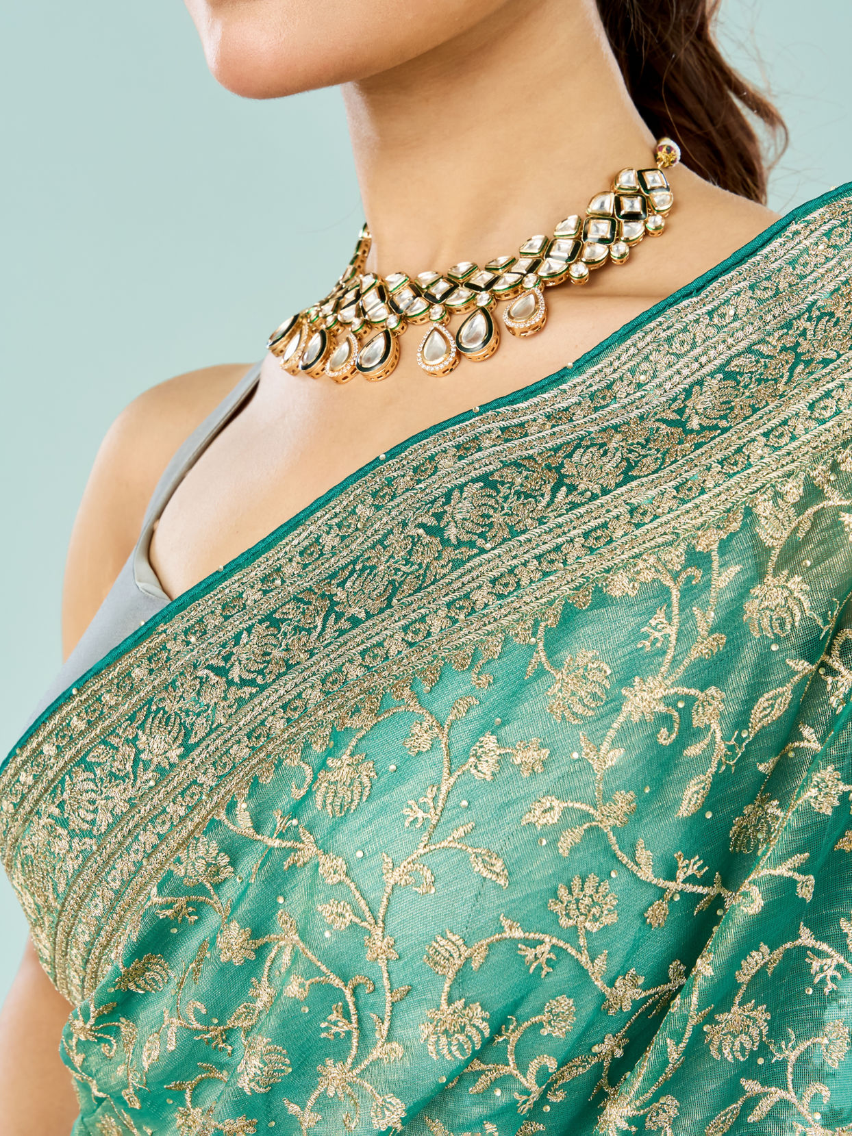 Mohey Women Emerald Enchantress Organza Saree