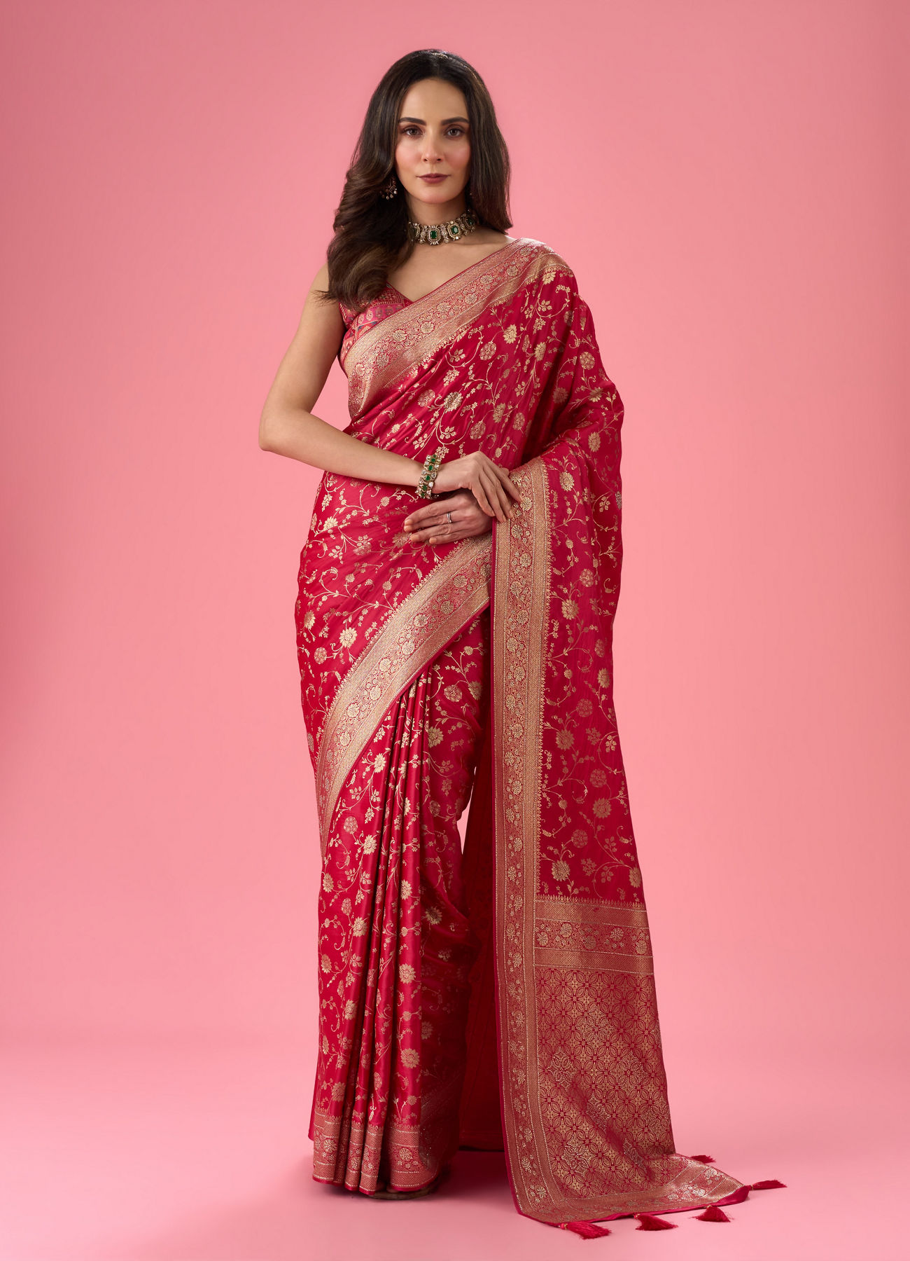 Mohey Women Radiant Pink Elegance Saree