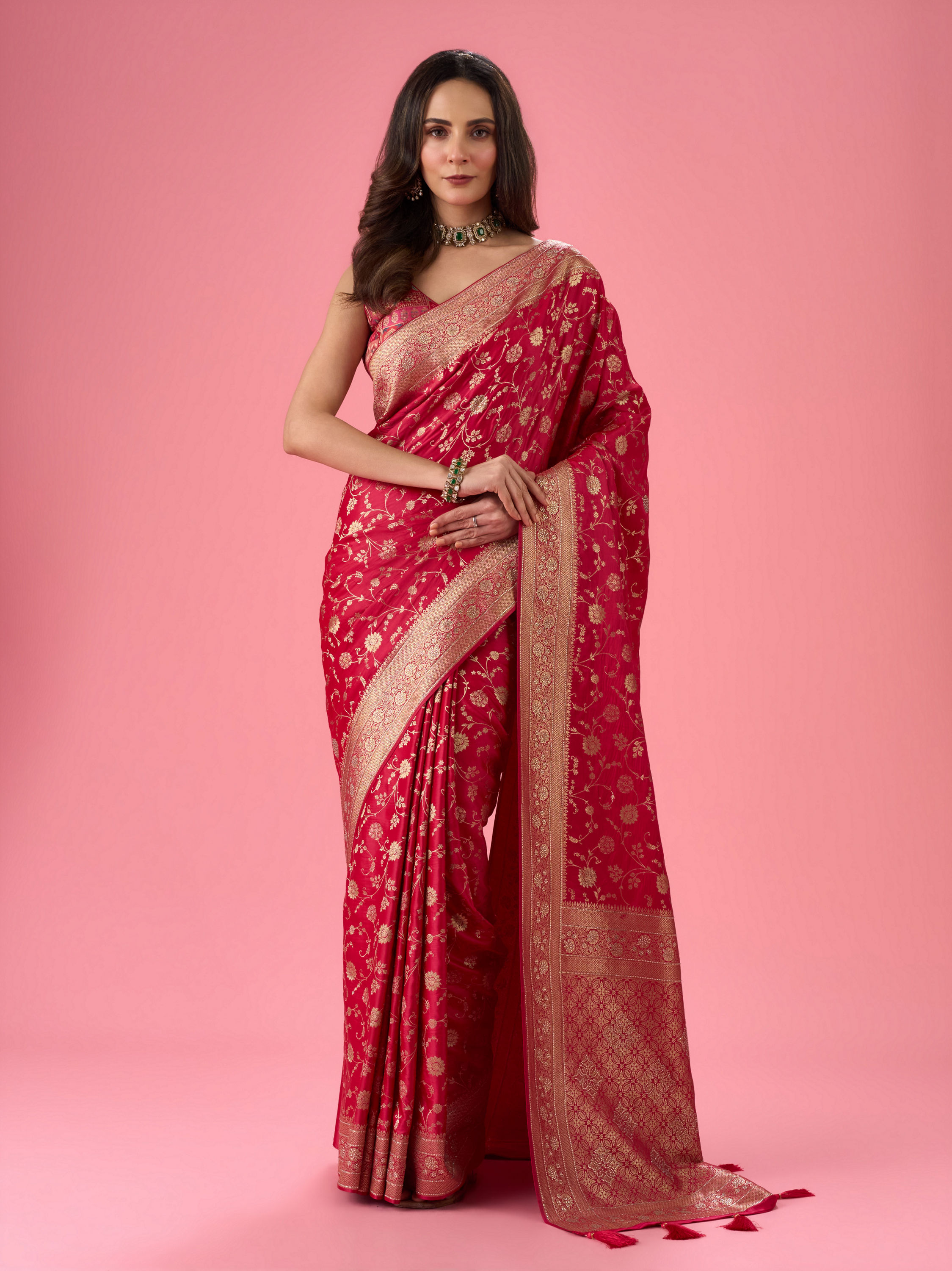 Mohey Women Radiant Pink Elegance Saree