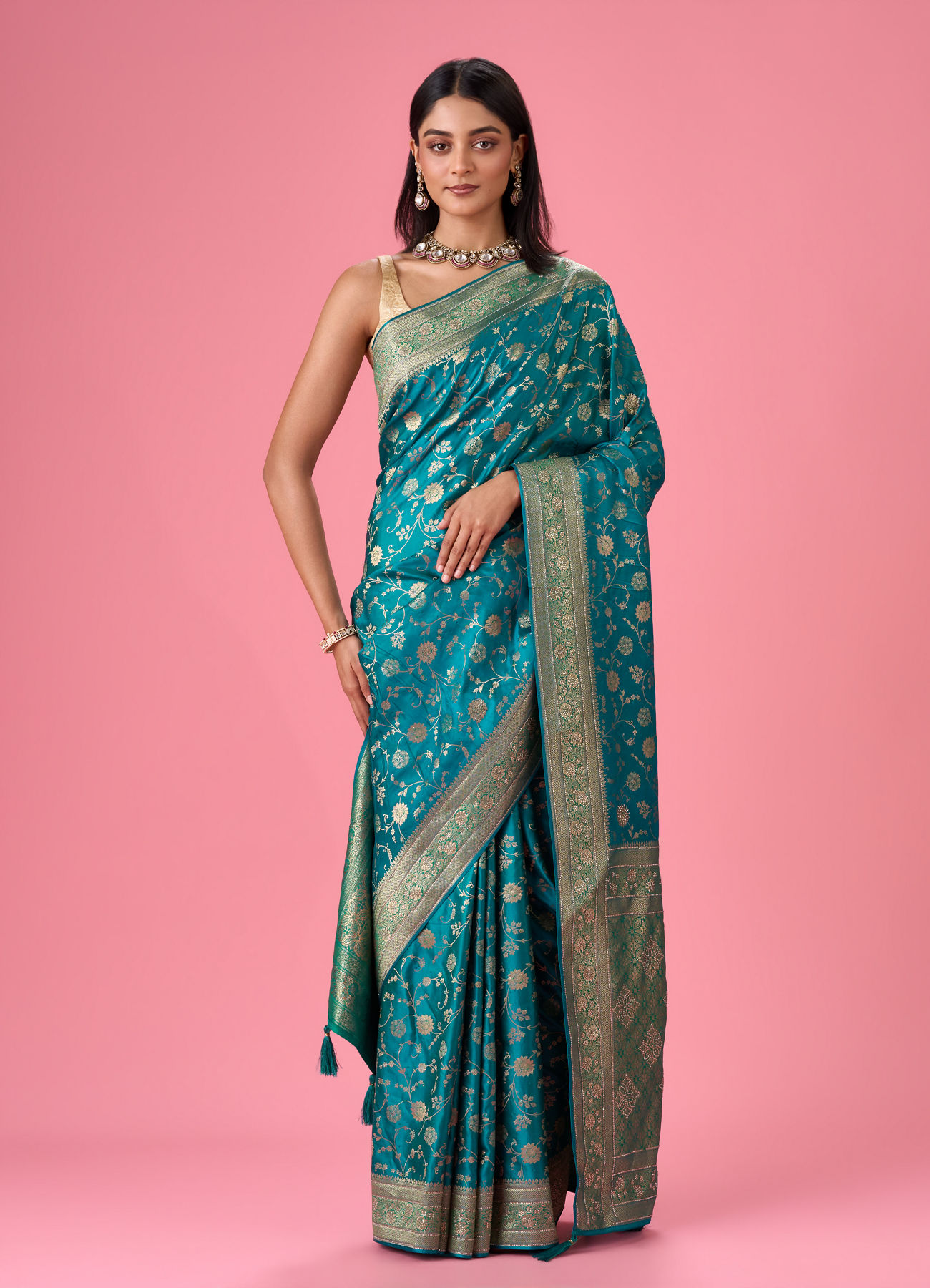 Mohey Women Ravishing Rama Green Banarasi Saree