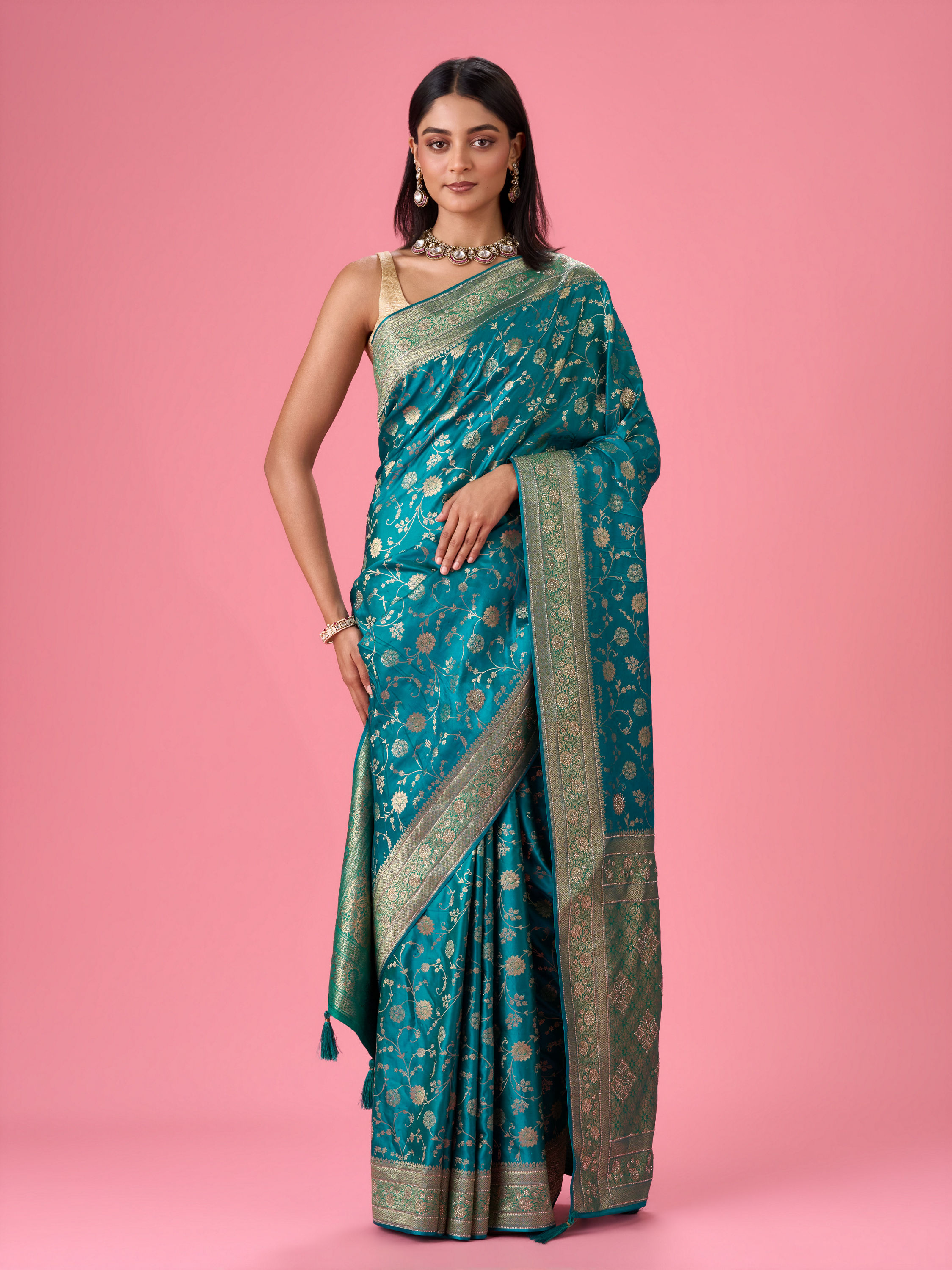 Mohey Women Ravishing Rama Green Banarasi Saree