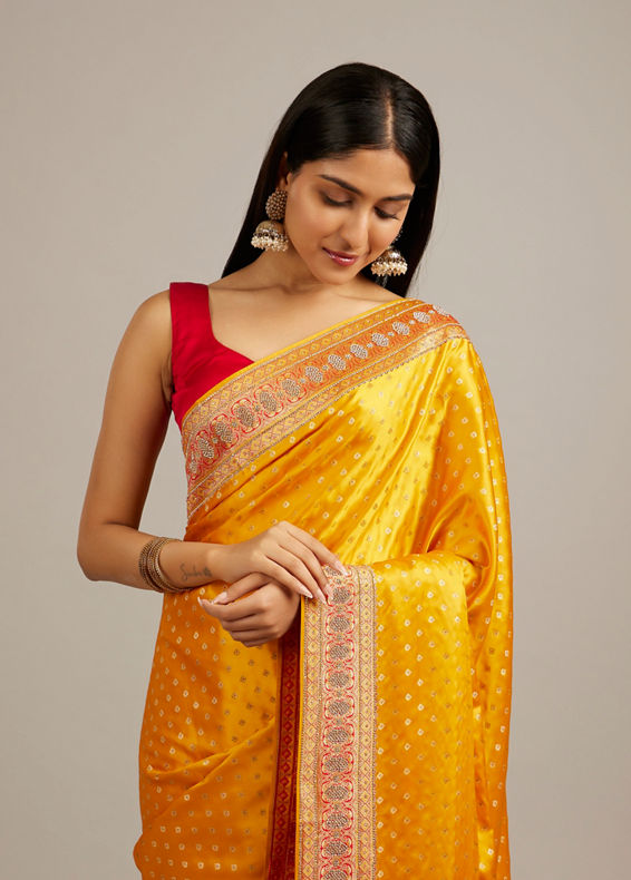 Mohey Women Mustard Yellow Elegance Saree