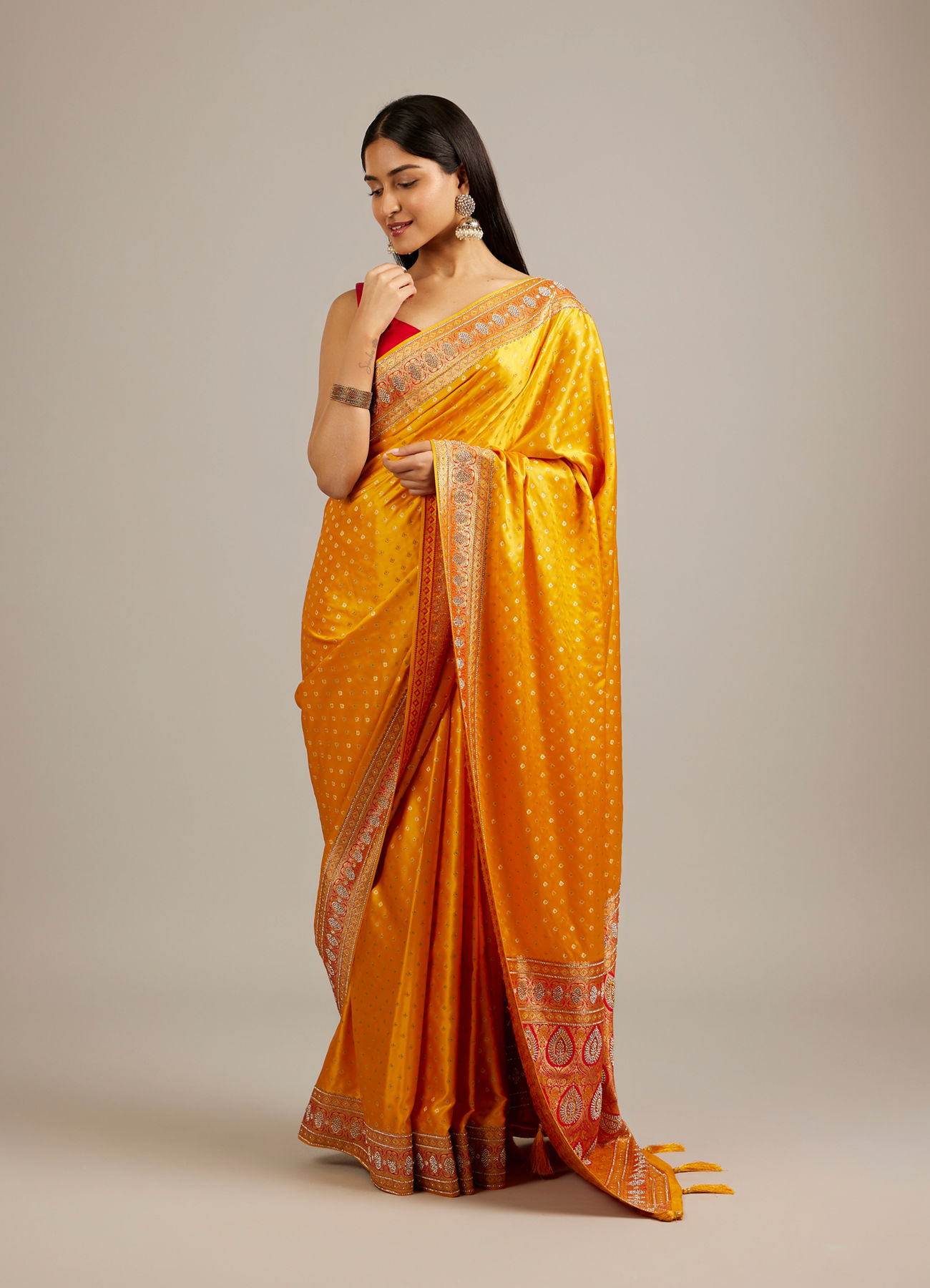 Mohey Women Mustard Yellow Elegance Saree