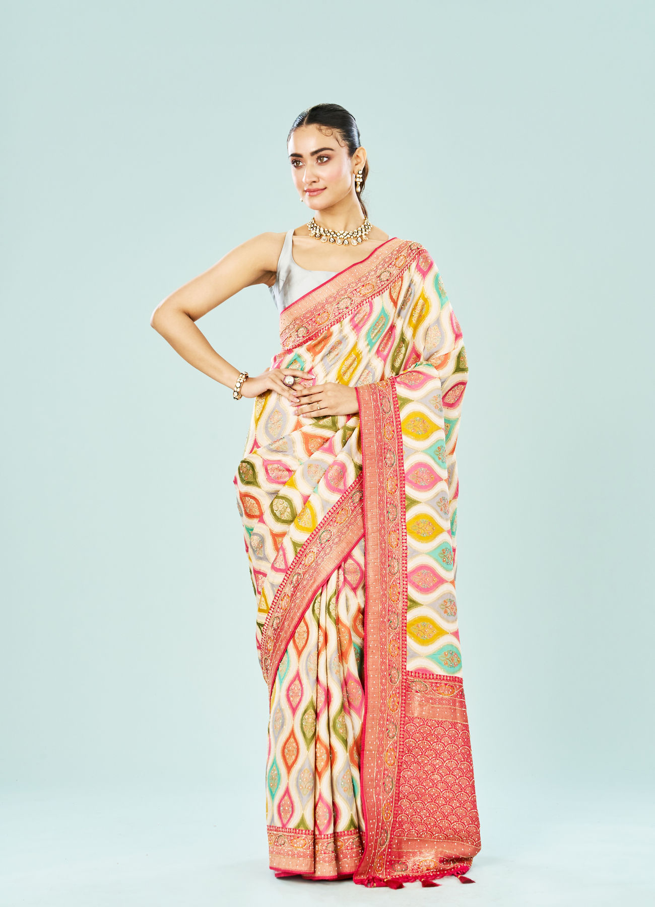 Mohey Women Radiant Cream Satin Saree