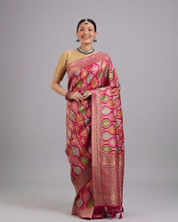 Mohey Women Enchanting Pink Satin Saree