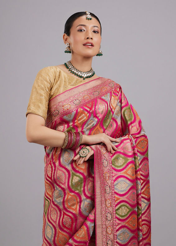 Mohey Women Enchanting Pink Satin Saree