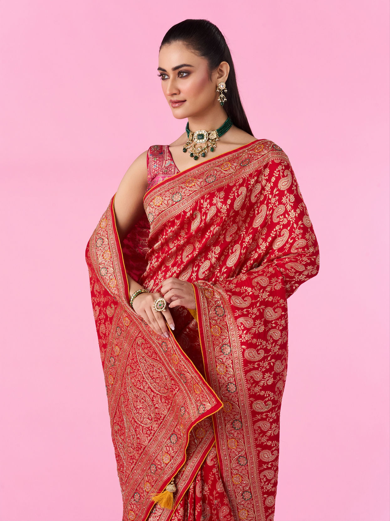 Mohey Women Fiery Red Elegance Banarasi Saree