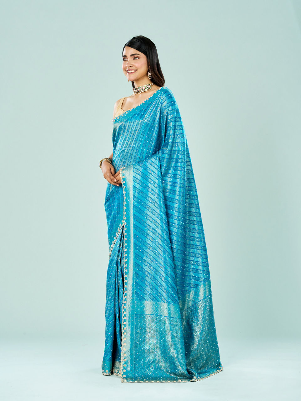 Mohey Women Blue Elegance Saree