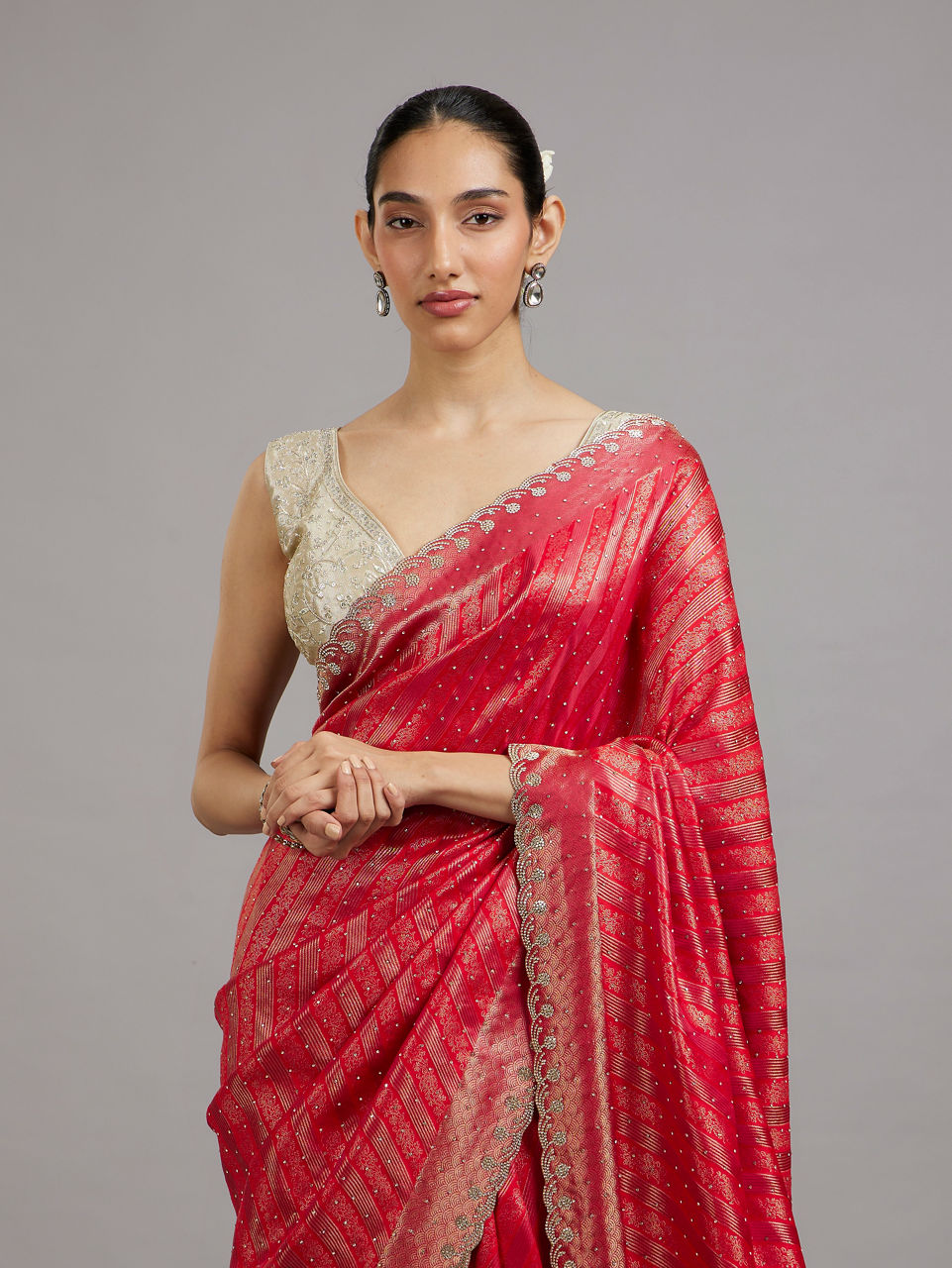 Mohey Women Regalia Rani Silk Saree