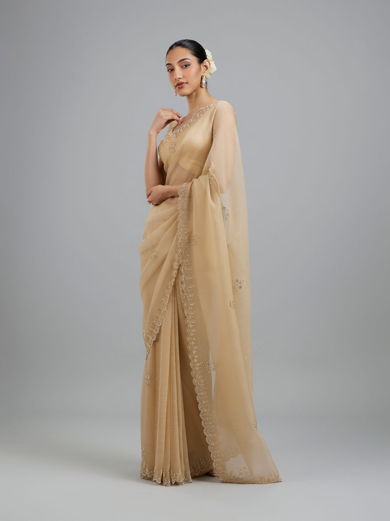 Mohey Women Beige Elegance Chinon Saree