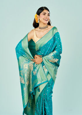 Mohey Women Elegance Defined Rama Green Saree